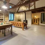 Charmante Maison Avec Piscine 펜션