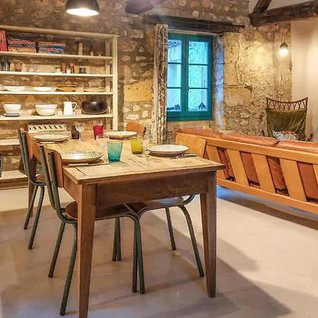 Charmante Maison Avec Piscine Monsac